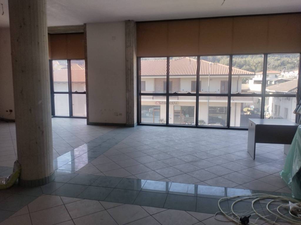 negozio in vendita a Giulianova