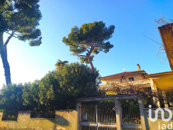 casa indipendente in vendita a Giulianova