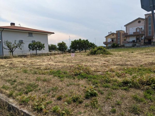 terreno edificabile in vendita a Giulianova in zona Case di Trento