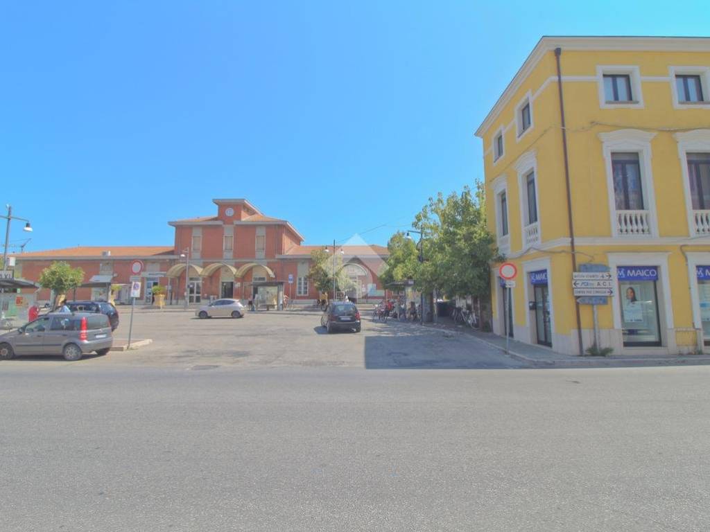intera palazzina in vendita a Giulianova