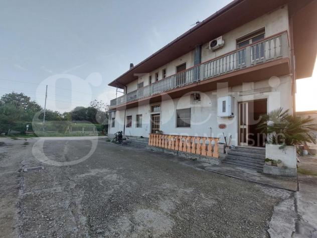 appartamento in vendita a Giulianova in zona Colleranesco