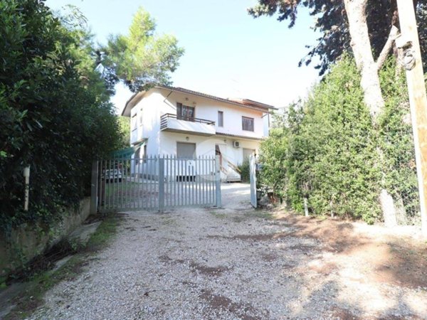 casa indipendente in vendita a Giulianova