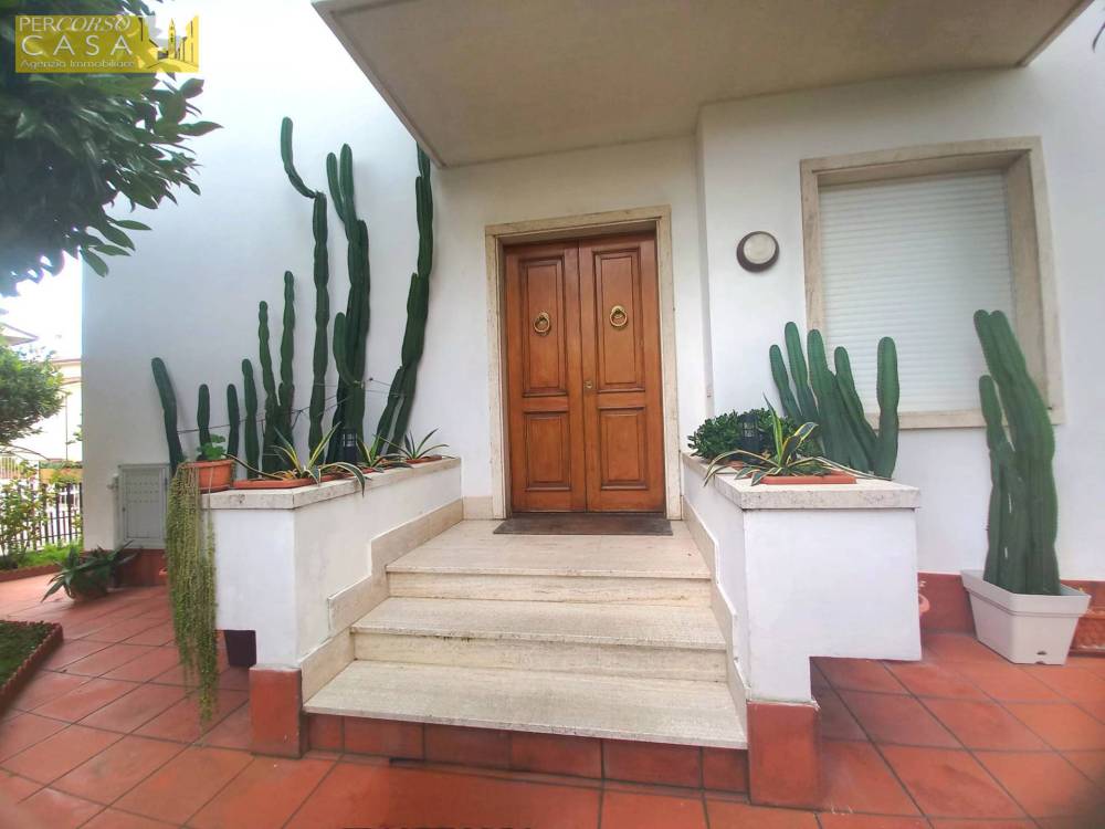 casa indipendente in vendita a Giulianova