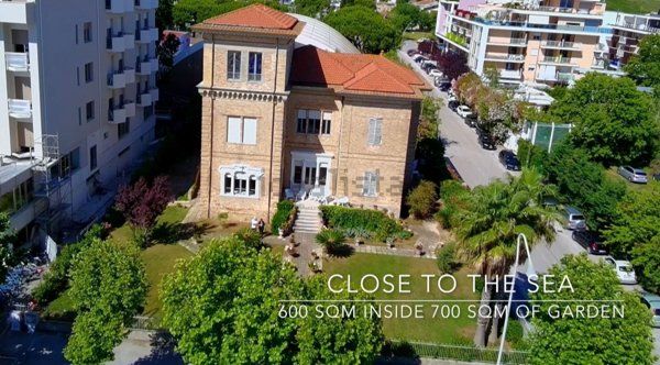 casa indipendente in vendita a Giulianova