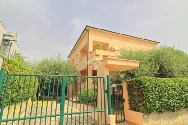 casa indipendente in vendita a Giulianova