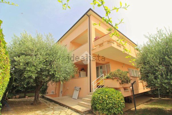casa indipendente in vendita a Giulianova