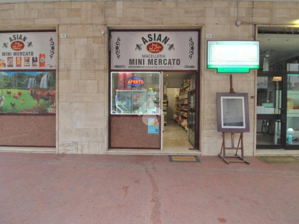 negozio in vendita a Giulianova