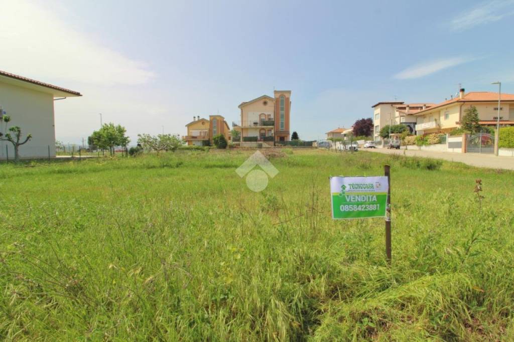 terreno edificabile in vendita a Giulianova in zona Case di Trento