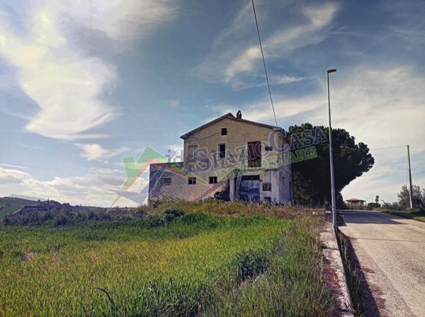 quadrivano in vendita a Giulianova