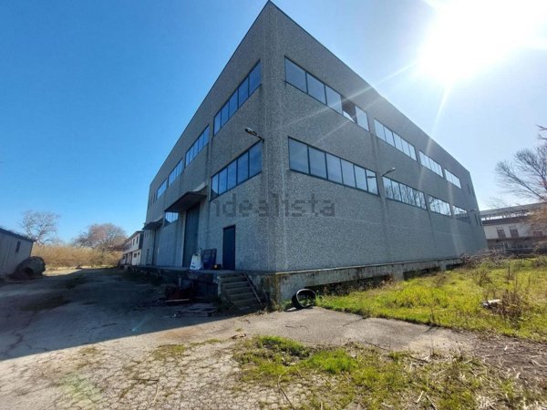 locale di sgombero in vendita a Giulianova