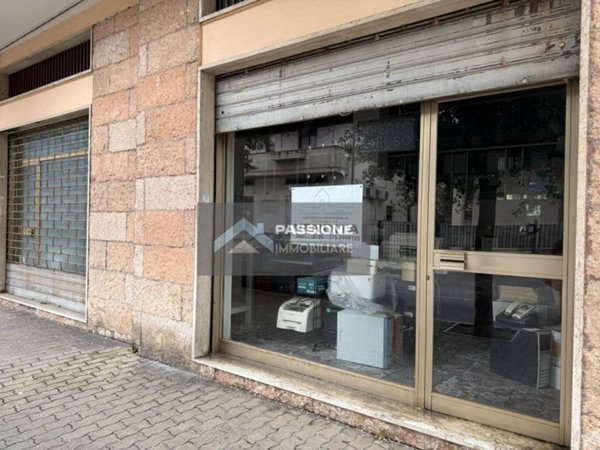locale commerciale in vendita a Giulianova