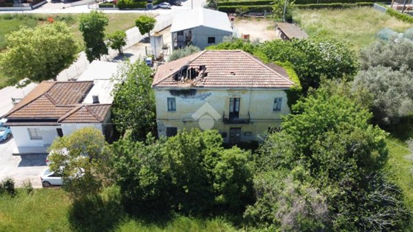 casa indipendente in vendita a Giulianova