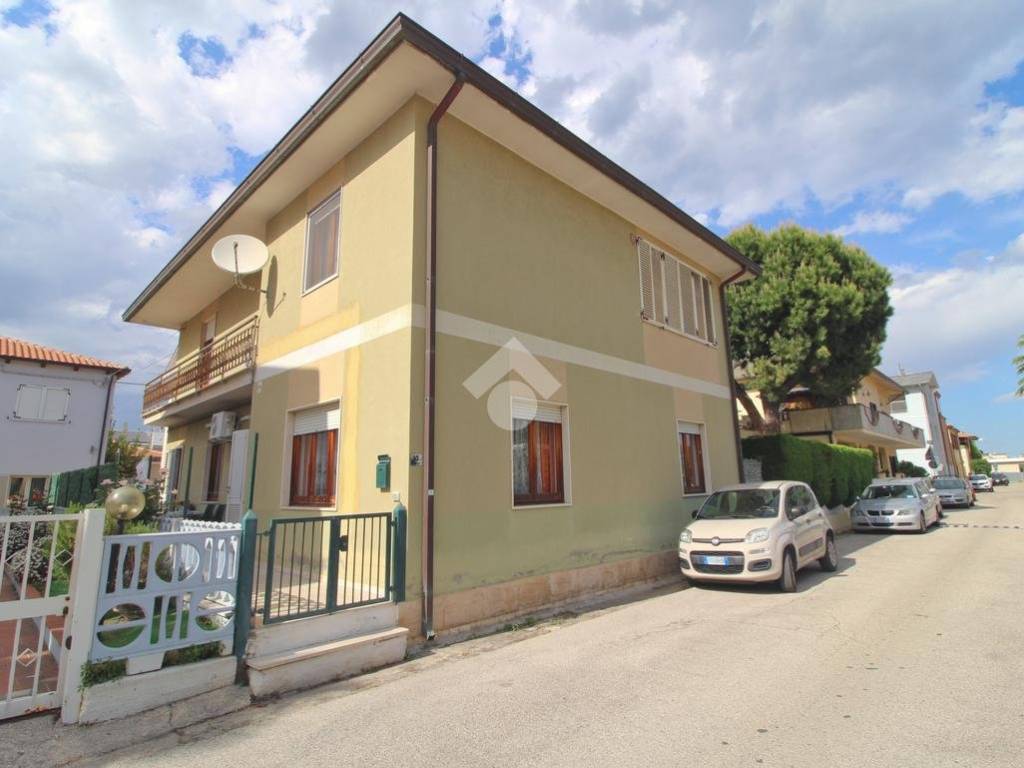 casa indipendente in vendita a Giulianova