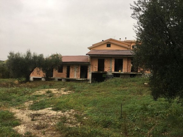 casa indipendente in vendita a Giulianova