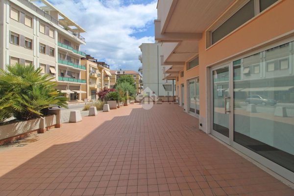 negozio in vendita a Giulianova