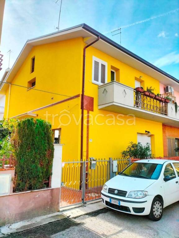 casa indipendente in vendita a Giulianova