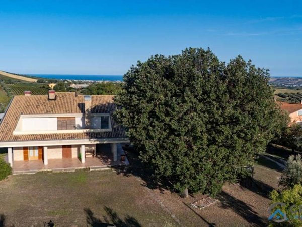 casa indipendente in vendita a Giulianova