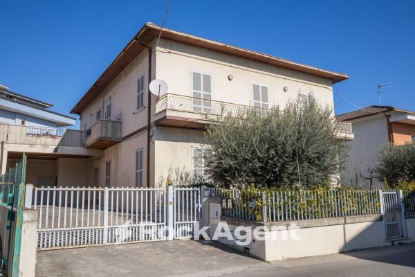 casa indipendente in vendita a Giulianova