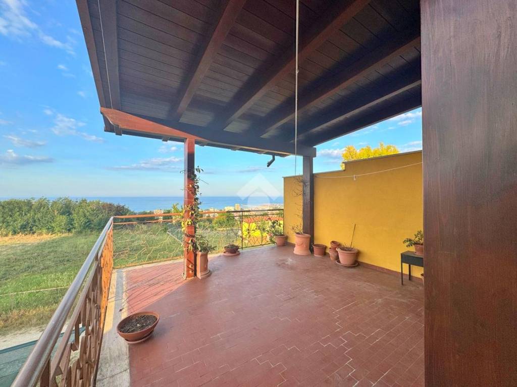 casa indipendente in vendita a Giulianova