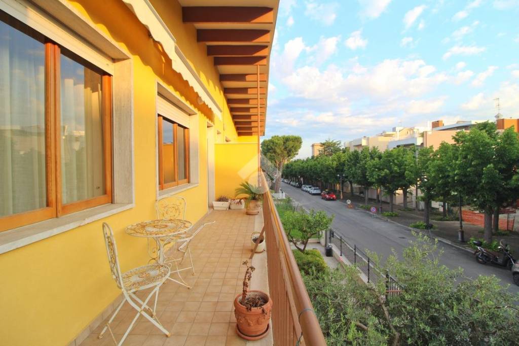 casa indipendente in vendita a Giulianova