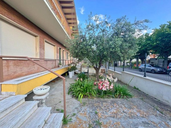 casa indipendente in vendita a Giulianova