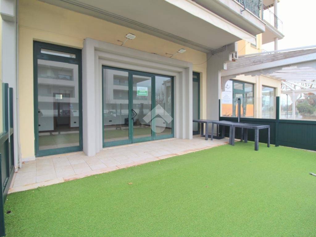 negozio in vendita a Giulianova