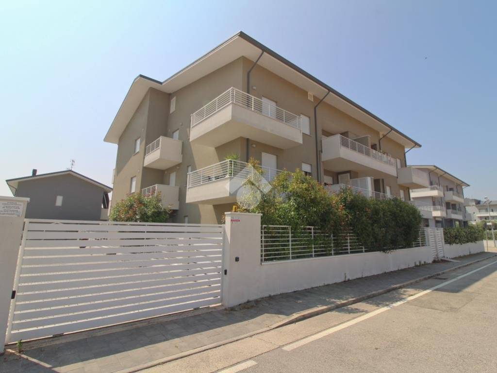 appartamento in vendita a Giulianova in zona Villa Pozzoni