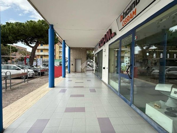 negozio in vendita a Giulianova
