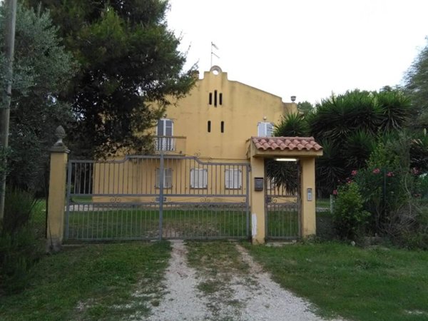 casa indipendente in vendita a Giulianova