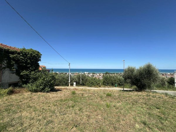 casa indipendente in vendita a Giulianova