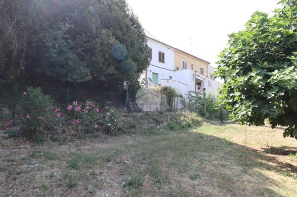 casa indipendente in vendita a Giulianova