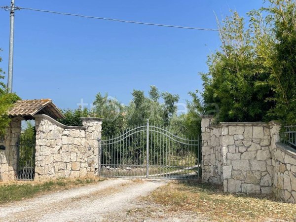 casa indipendente in vendita a Giulianova