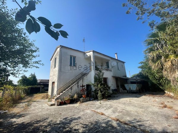 pentavano in vendita a Giulianova