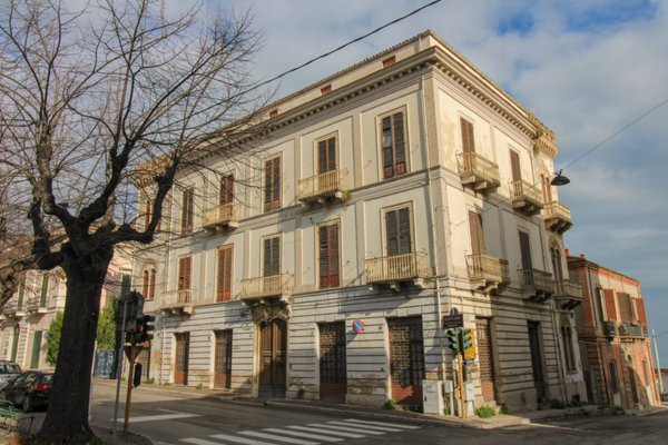 intera palazzina in vendita a Giulianova