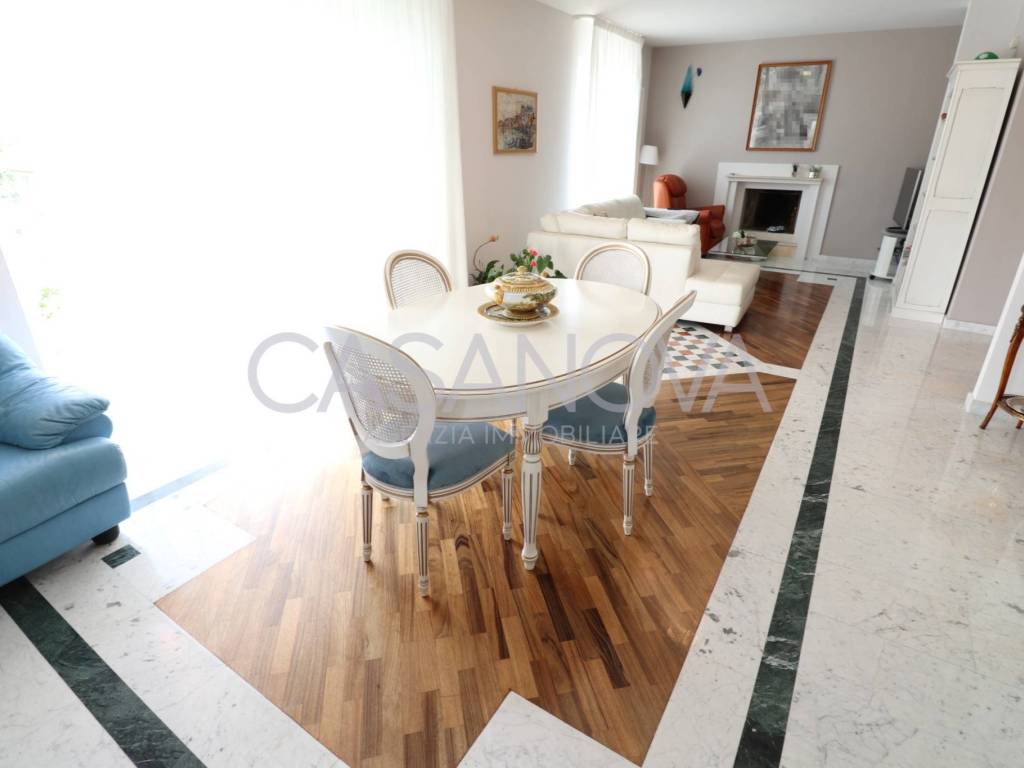 casa indipendente in vendita a Giulianova in zona Case di Trento