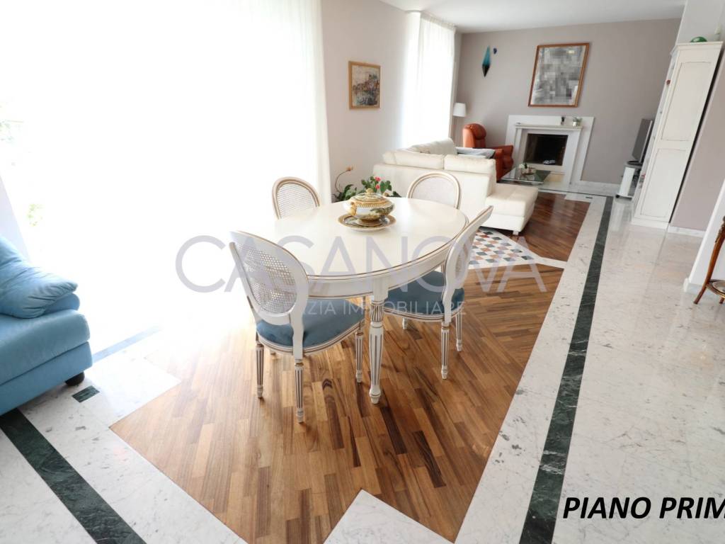 casa indipendente in vendita a Giulianova in zona Case di Trento