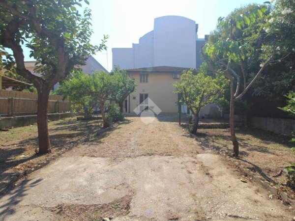 casa indipendente in vendita a Giulianova