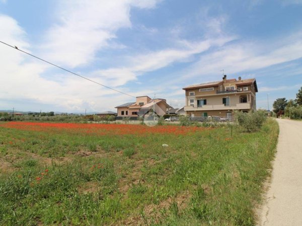 terreno edificabile in vendita a Giulianova in zona Colleranesco