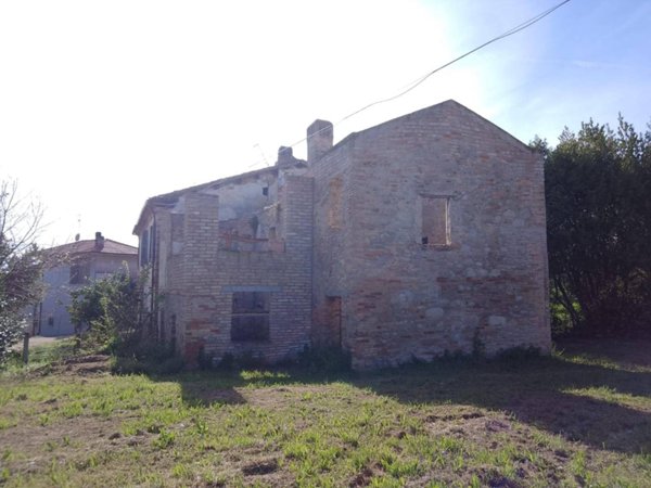 casale in vendita a Giulianova in zona Case di Trento