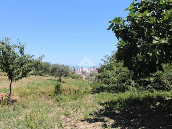 terreno edificabile in vendita a Giulianova