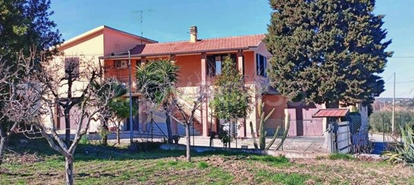 casa indipendente in vendita a Giulianova