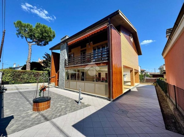 casa indipendente in vendita a Giulianova