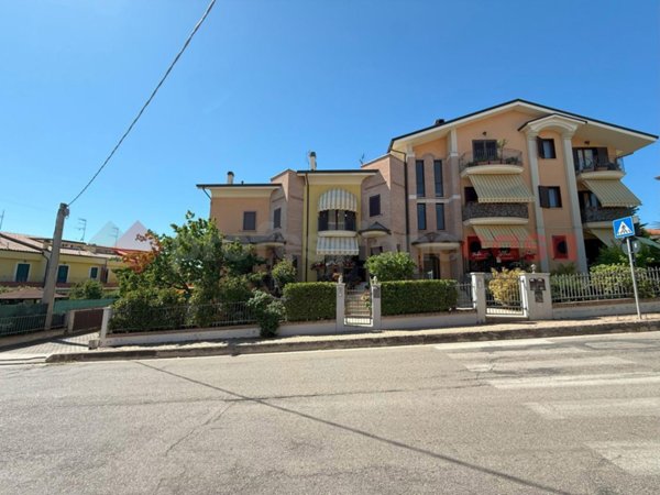 casa indipendente in vendita a Giulianova