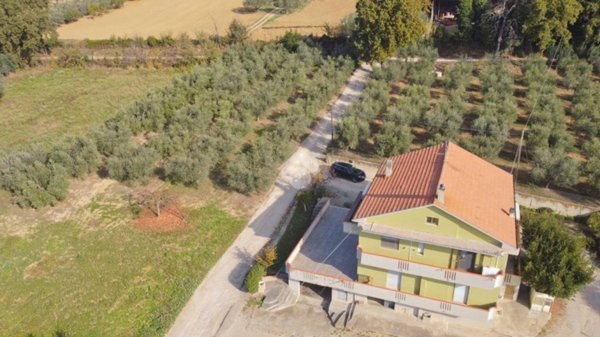 casa indipendente in vendita a Giulianova