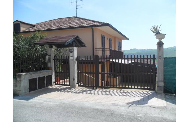 appartamento in vendita a Giulianova in zona Colleranesco