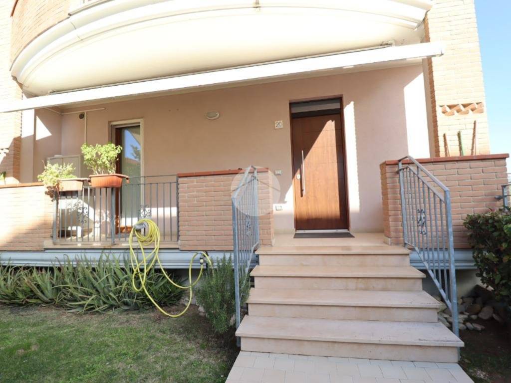 casa indipendente in vendita a Giulianova