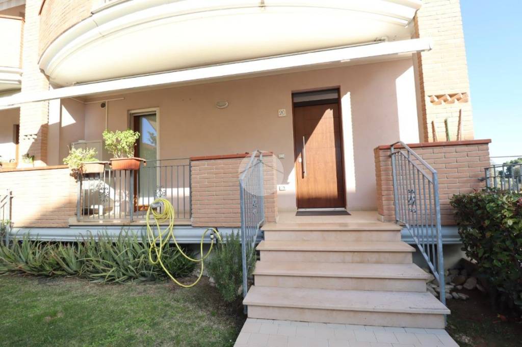 casa indipendente in vendita a Giulianova in zona Villa Pozzoni