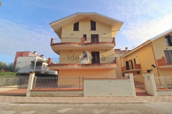 appartamento in vendita a Giulianova