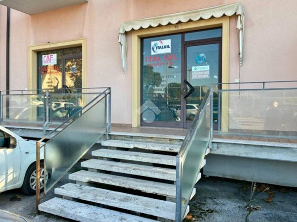 negozio in vendita a Giulianova
