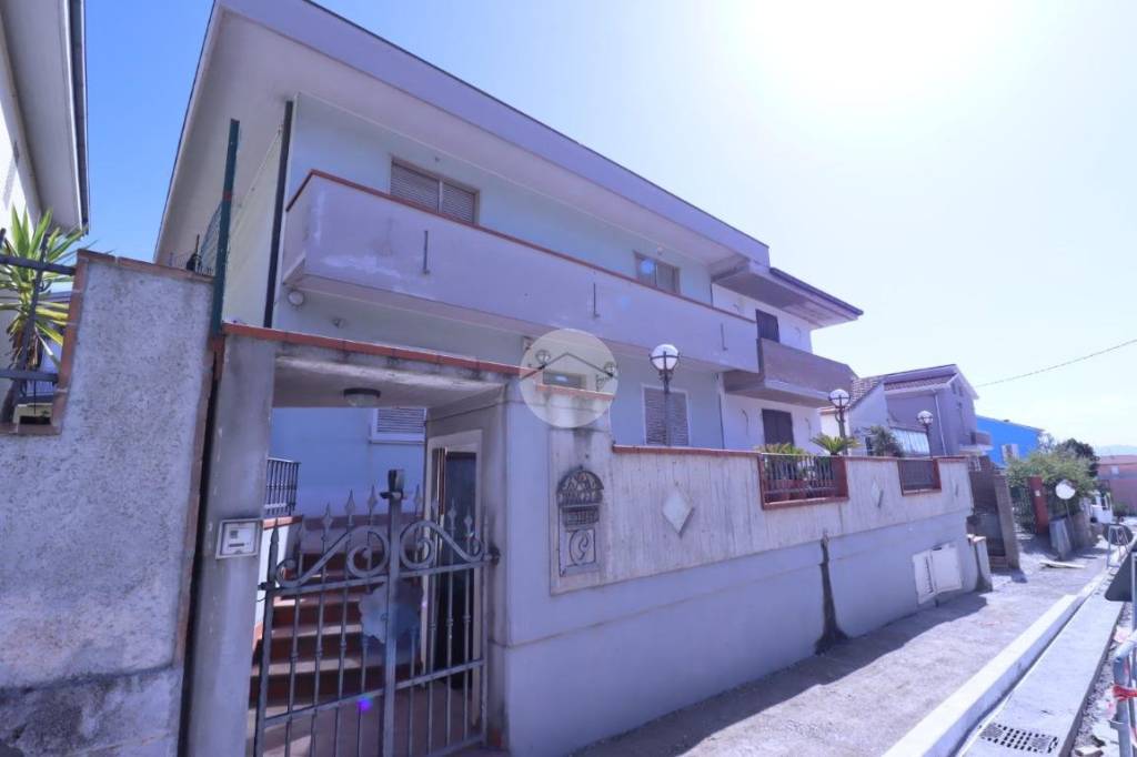 casa indipendente in vendita a Giulianova